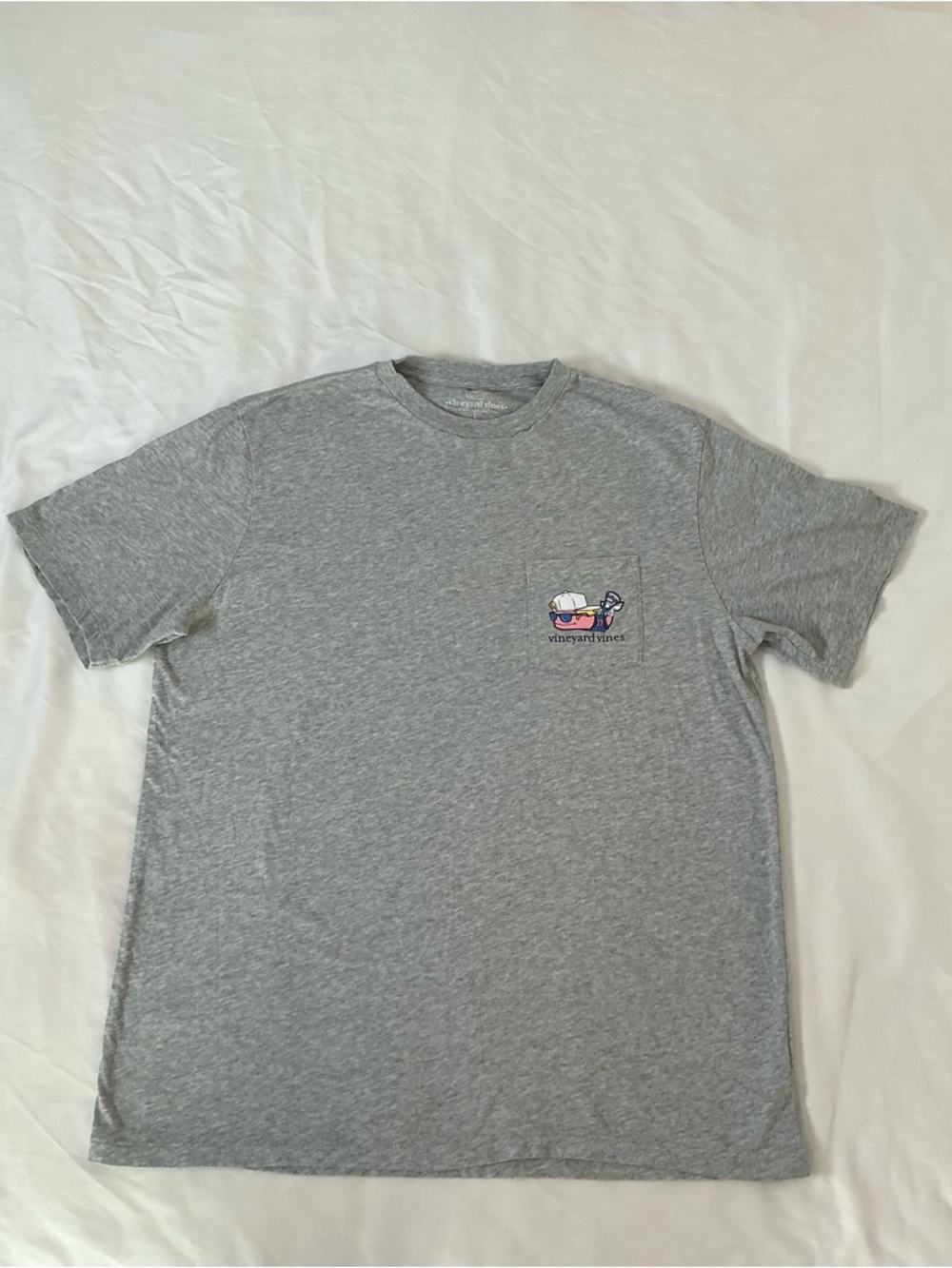 Vineyard Vines Heather Gray Short-Sleeve Pocket Tee with Small Graphic